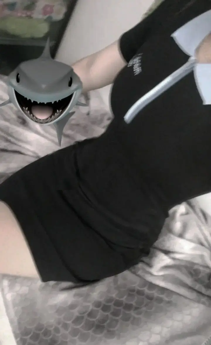 Ảnh Gái Xinh Khoe Body: Tự Tin Nổi Bật Trong Mọi Khung Hình 6