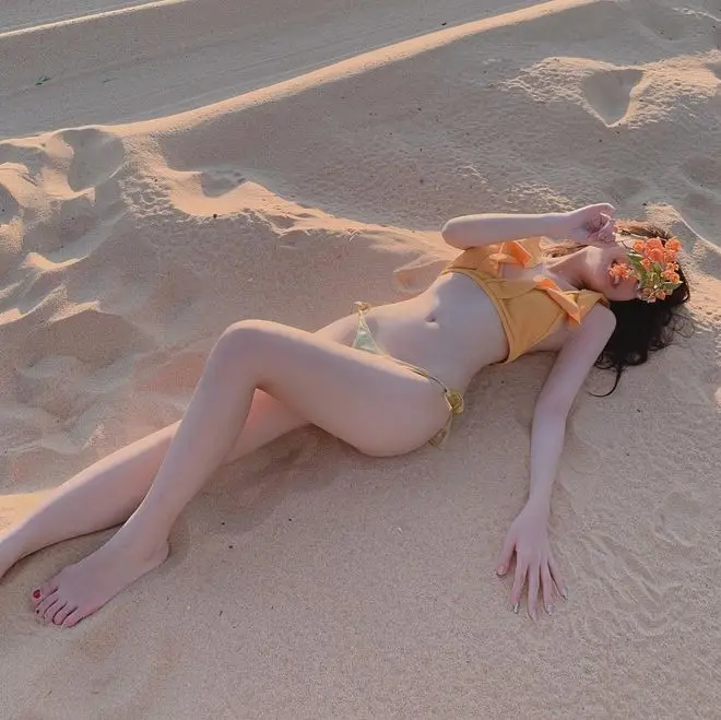 Ảnh Gái Xinh Khoe Body: Tự Tin Nổi Bật Trong Mọi Khung Hình 10