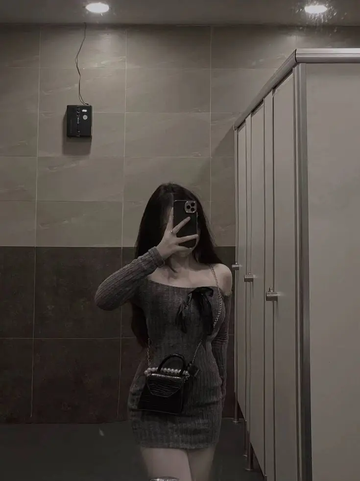 Ảnh Gái Xinh Khoe Body: Tự Tin Nổi Bật Trong Mọi Khung Hình 20