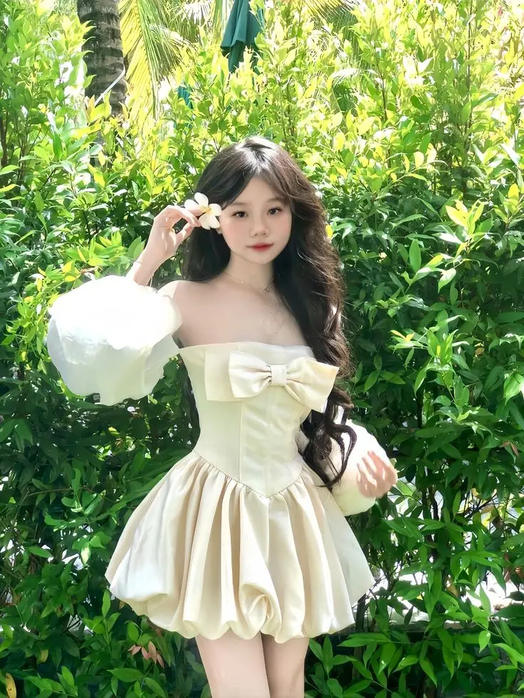 Ảnh gái xinh mặc váy nữ tính và duyên dáng 34