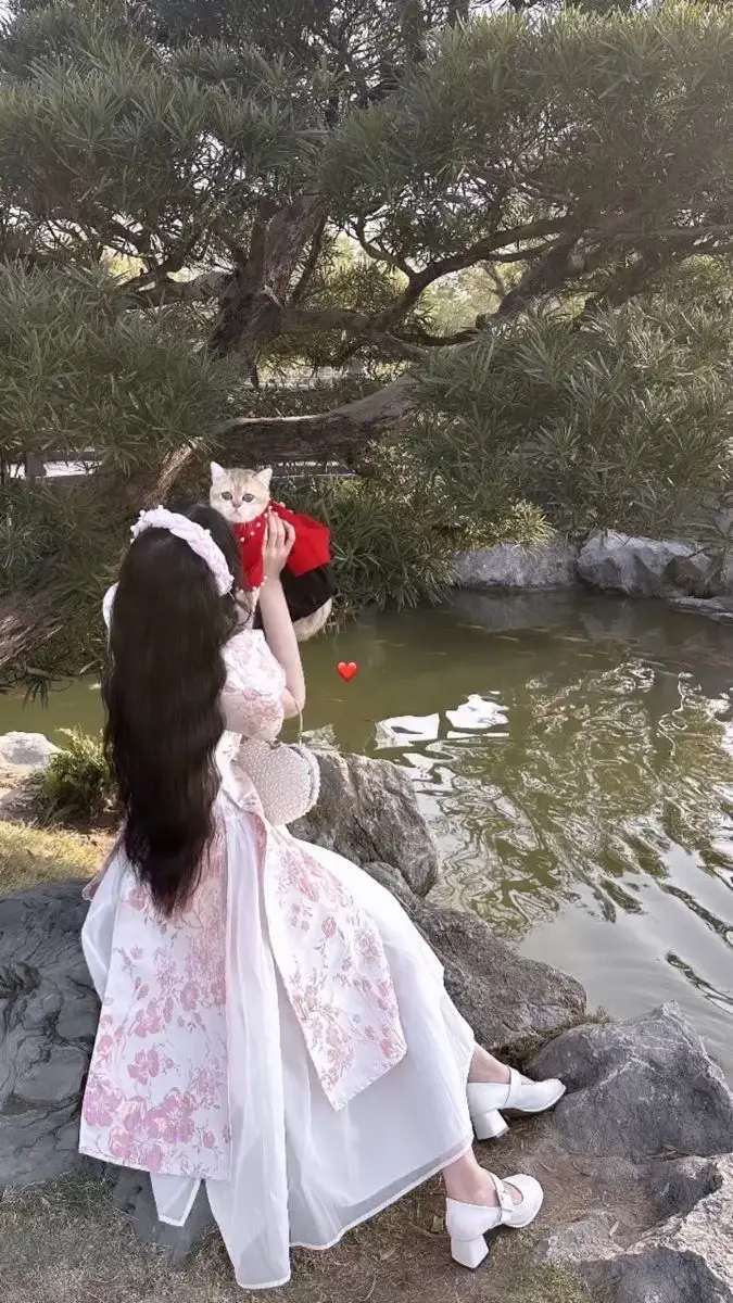 Ảnh gái xinh mặc váy nữ tính và duyên dáng 41