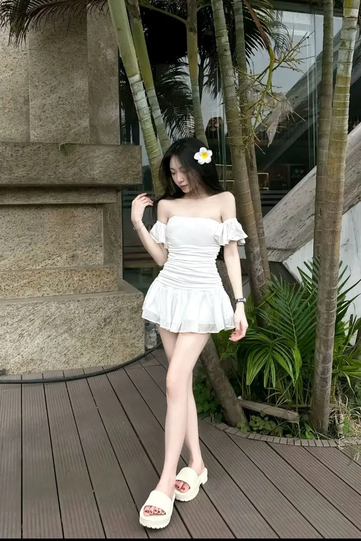 Ảnh gái xinh mặc váy nữ tính và duyên dáng 56