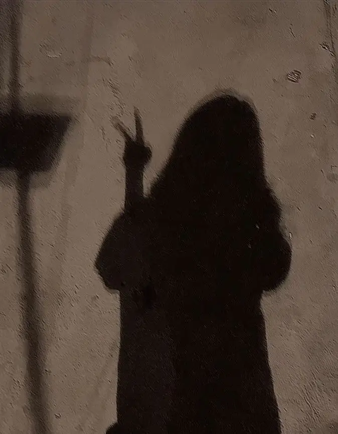 Ảnh Mạng Gái Đẹp Che Mặt: Bộ Ảnh Thú Vị 36