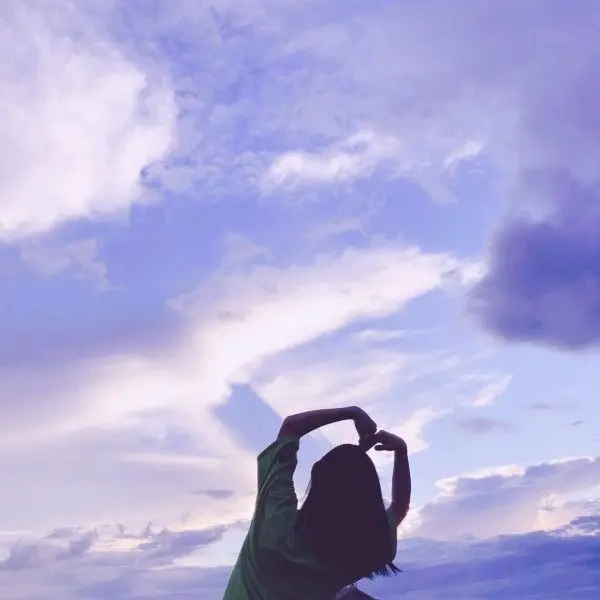 Bầu Trời Xanh: Ảnh Avatar Đẹp Dành Cho Con Gái 16