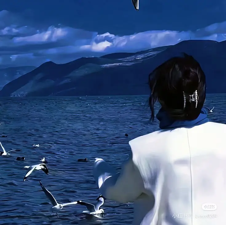 Bầu Trời Xanh: Ảnh Avatar Đẹp Dành Cho Con Gái 80