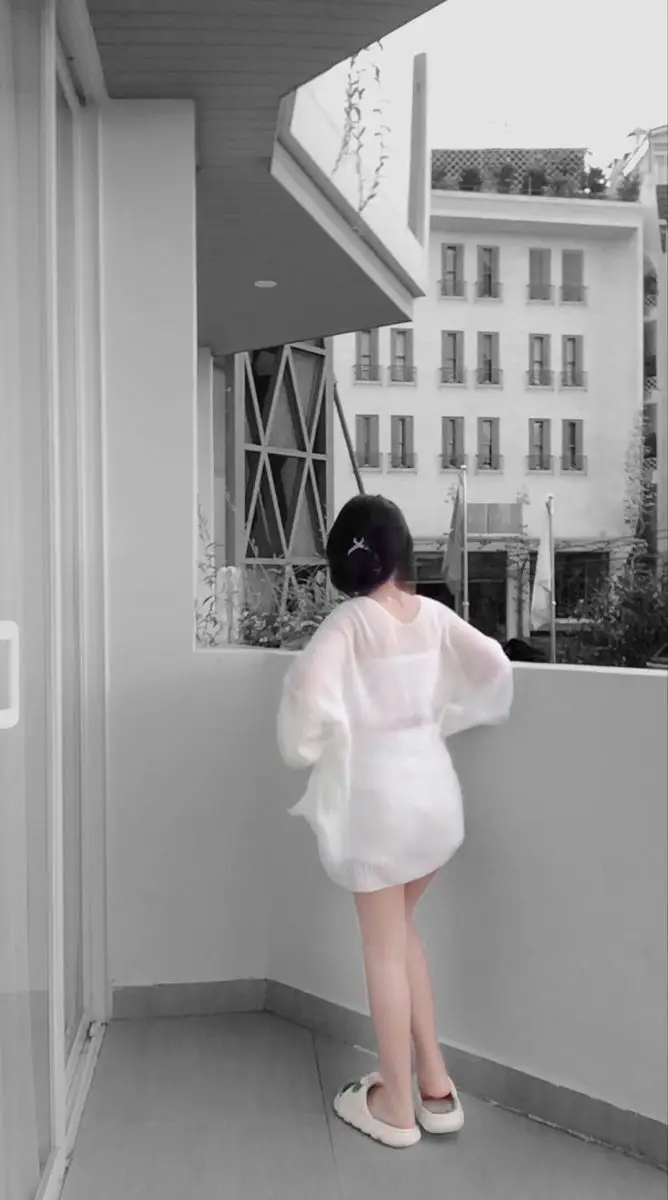 Che Mặt Gái Xinh Mặc Váy Trắng Ngắn 46