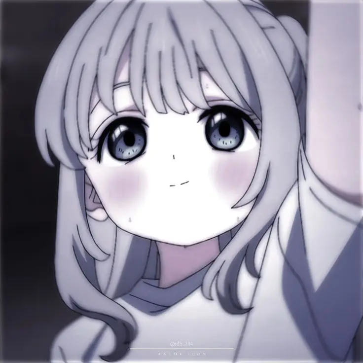 Hình avatar đẹp anime cô gái cầm điện thoại che mặt 64