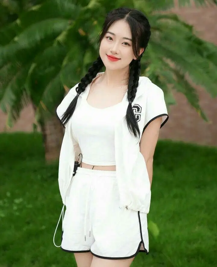 Gái Anime Không Mặc Đồ - Bộ Sưu Tập Hình Ảnh Độc Đáo 17