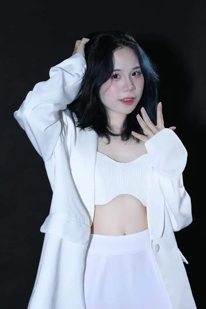 Gái Anime Không Mặc Đồ - Bộ Sưu Tập Hình Ảnh Độc Đáo 25