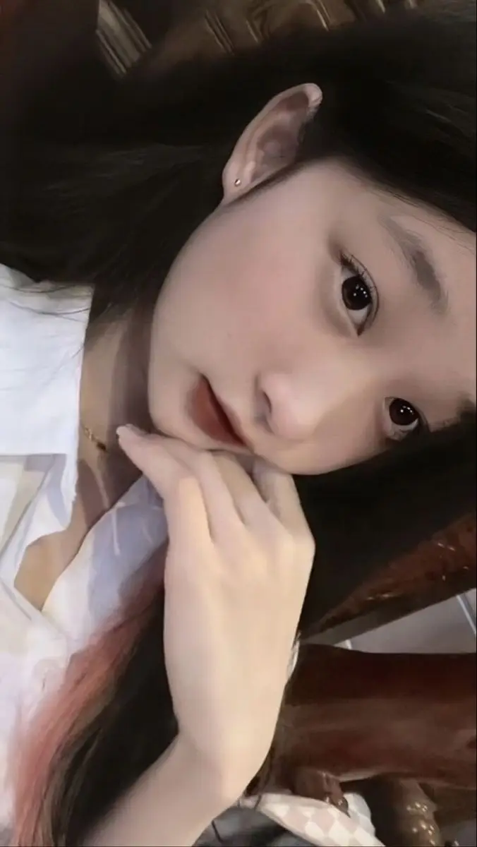 Gái Anime Không Mặc Đồ - Bộ Sưu Tập Hình Ảnh Độc Đáo 35