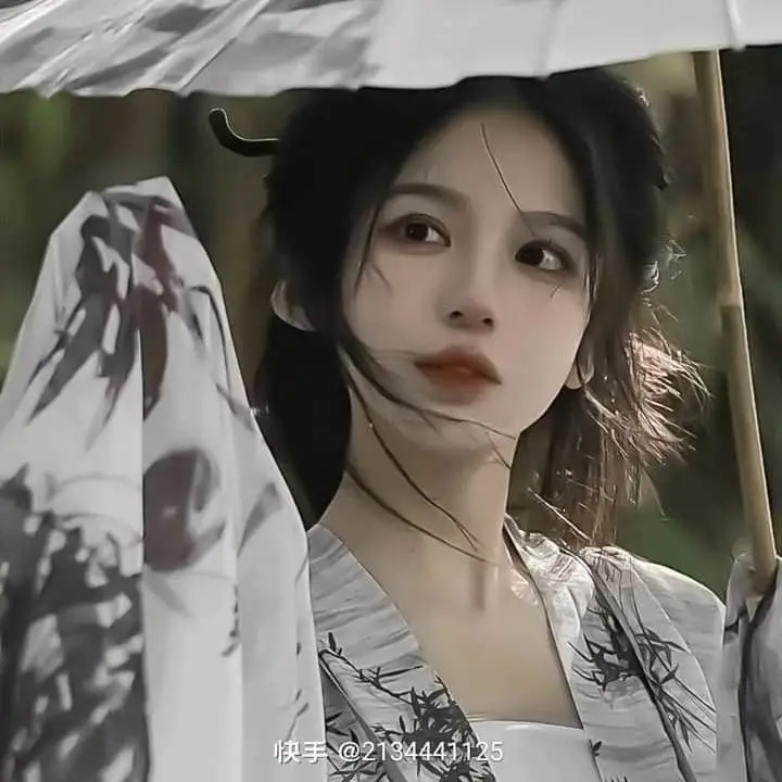 Gái Anime Không Mặc Đồ - Bộ Sưu Tập Hình Ảnh Độc Đáo 52