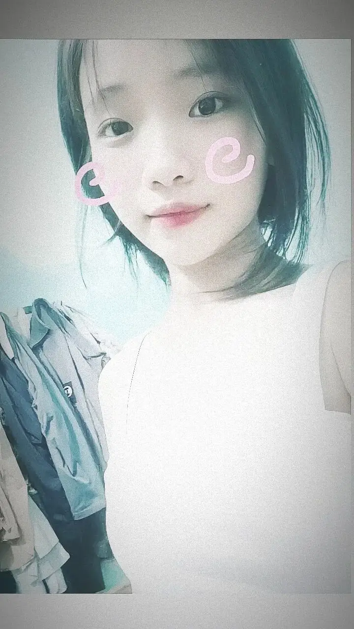 Gái Xinh 2k11 Thủ Dâm - Khám Phá Thế Giới Gái Xinh Thời Nay 12