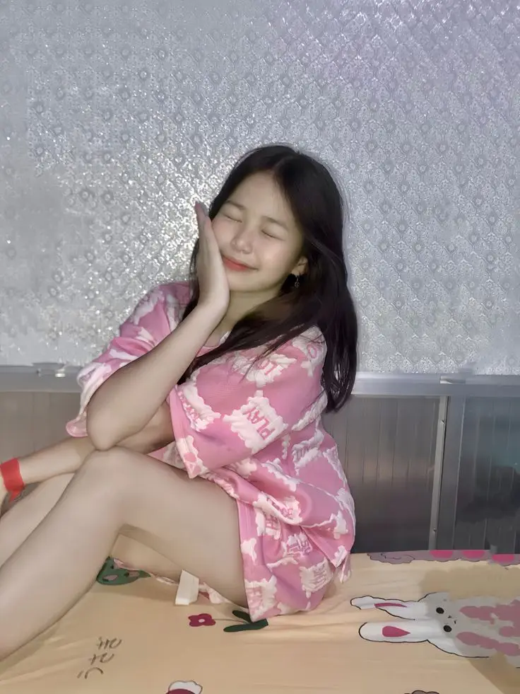 Gái Xinh 2k11 Thủ Dâm - Khám Phá Thế Giới Gái Xinh Thời Nay 51