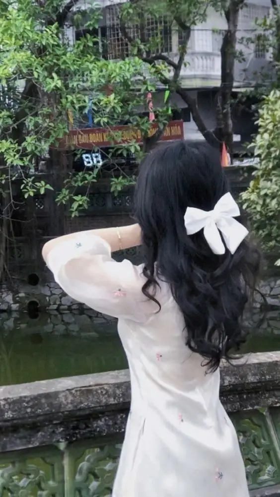 Gái Xinh Che Mặt: Ảnh Avatar Đẹp Cho Con Gái 20