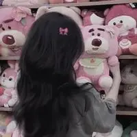 Gái Xinh Che Mặt Bằng Điện Thoại - Xu Hướng Mới Trong Thế Giới Ảnh 29