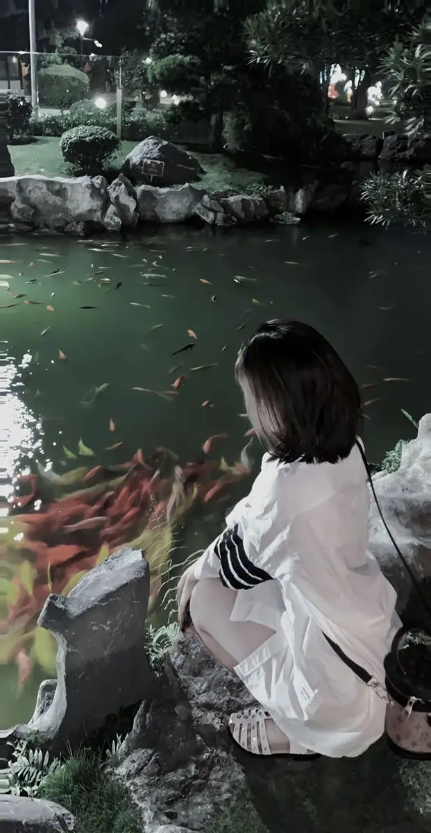 Gái Xinh Che Mặt Tóc Ngắn: Một Phong Cách Thú Vị 21