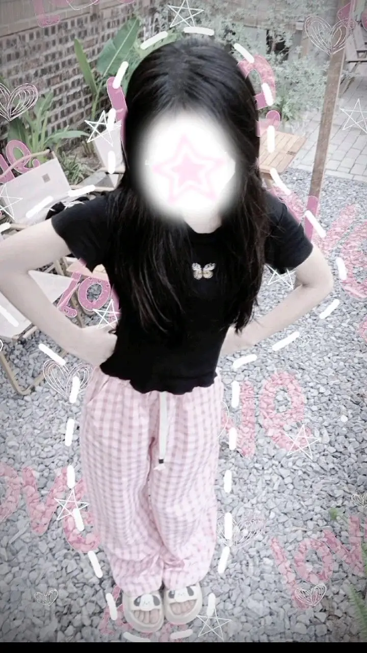 Gái Xinh Che Mặt Tóc Ngắn: Một Phong Cách Thú Vị 45