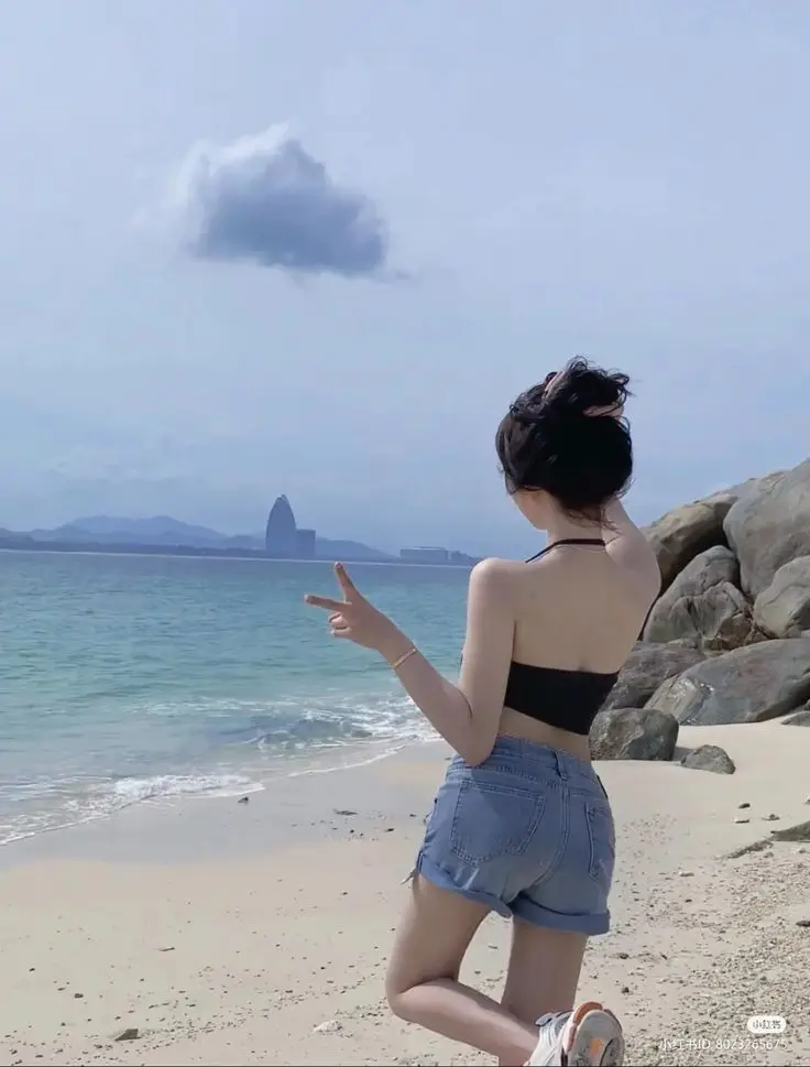 Gái Xinh Chụp Ảnh Nude Tự Tin 3
