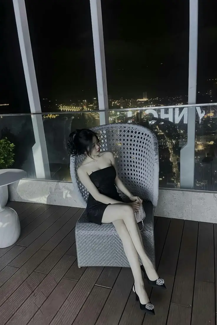 Gái Xinh Chụp Ảnh Nude Tự Tin 13