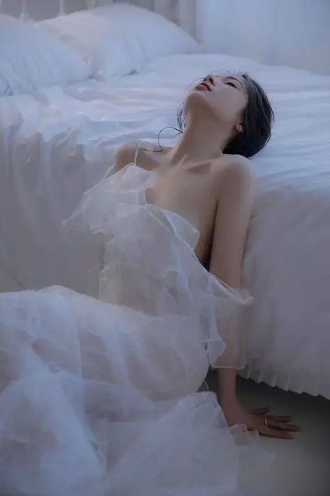 Gái Xinh Chụp Ảnh Nude Tự Tin 21
