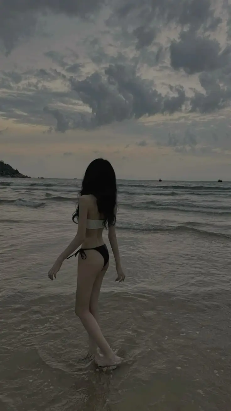 Gái Xinh Chụp Ảnh Nude Tự Tin 23