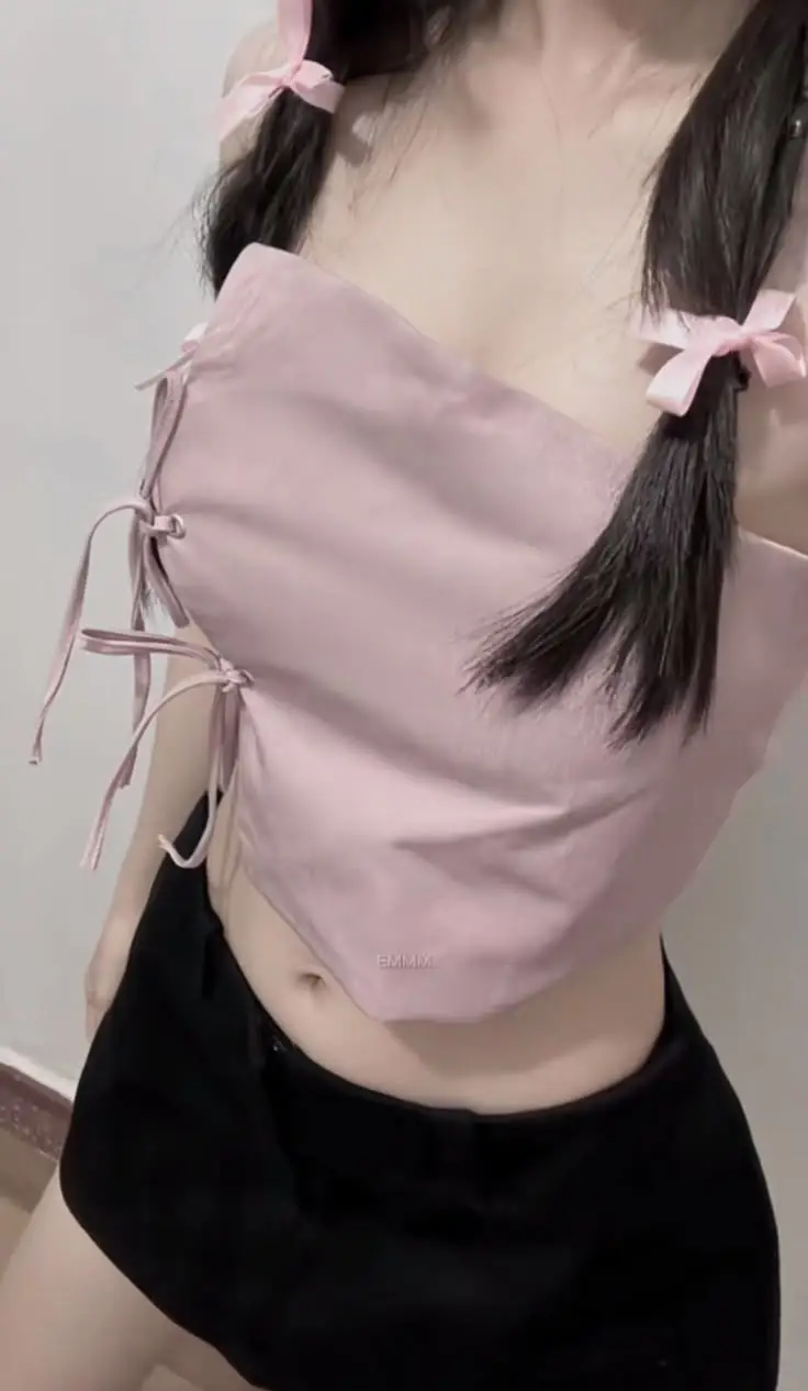 Gái Xinh Chụp Ảnh Nude Tự Tin 35