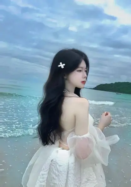 Gái Xinh Chụp Ảnh Nude Tự Tin 48