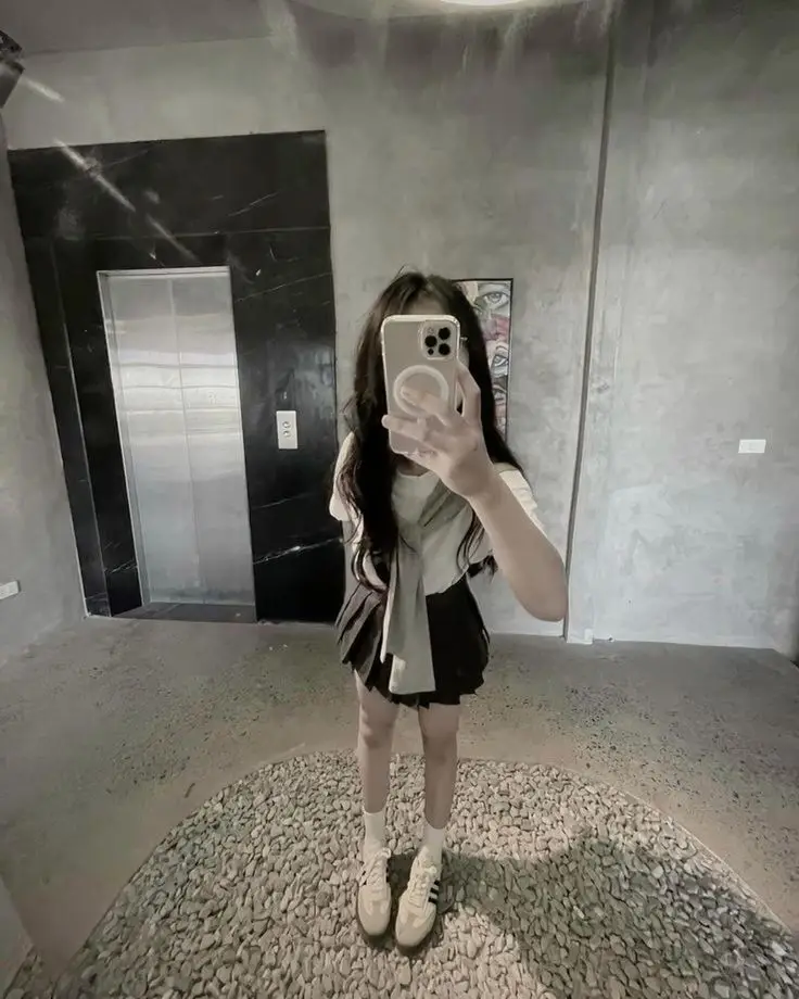 Gái Xinh Chụp Ảnh Trước Gương - Bộ Sưu Tập Hình Ảnh Tự Sướng 14