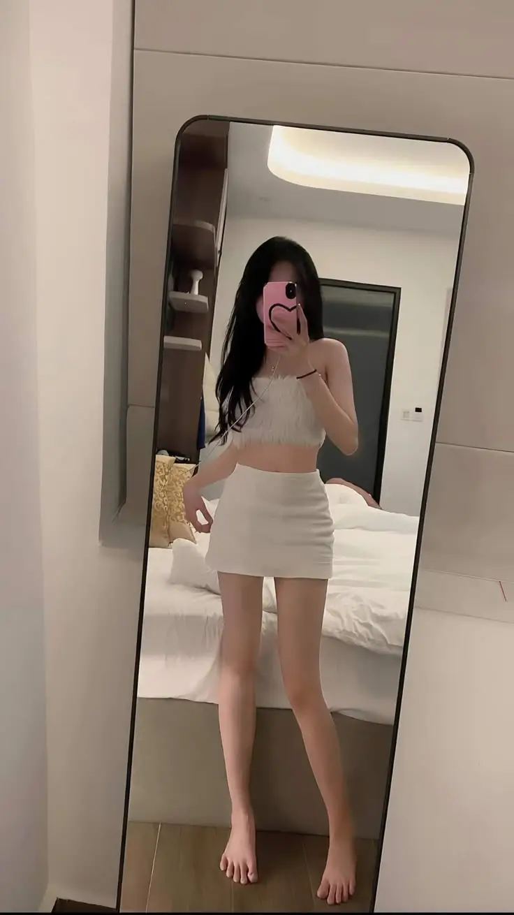 Gái Xinh Chụp Ảnh Trước Gương - Bộ Sưu Tập Hình Ảnh Tự Sướng 21