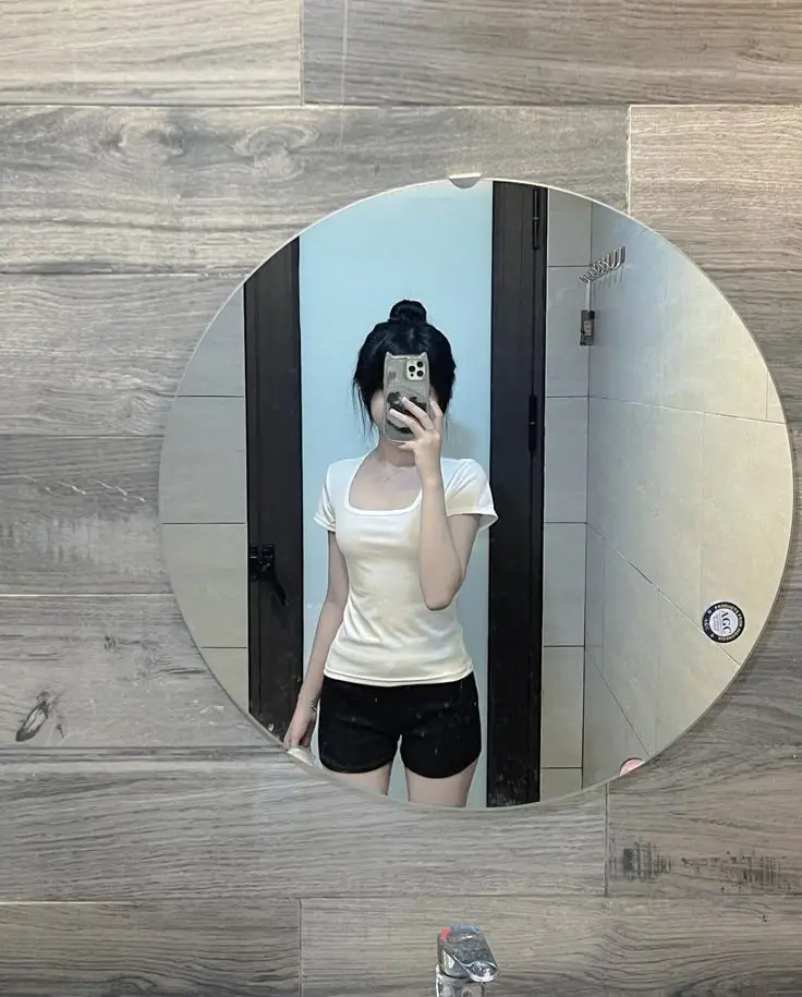 Gái Xinh Chụp Ảnh Trước Gương - Bộ Sưu Tập Hình Ảnh Tự Sướng 45