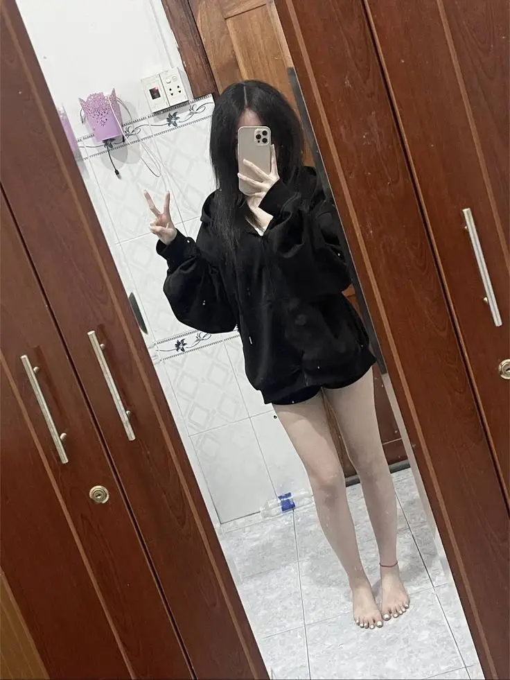 Gái Xinh Chụp Ảnh Trước Gương - Bộ Sưu Tập Hình Ảnh Tự Sướng 52