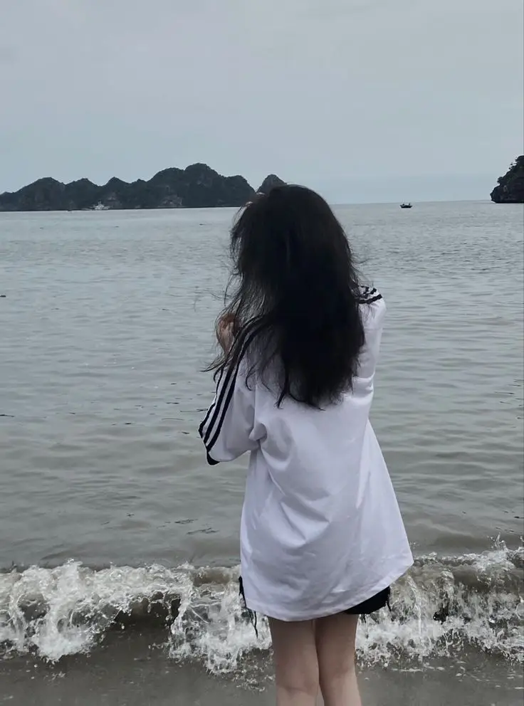 Gái xinh K8 che mặt gây thương nhớ 17
