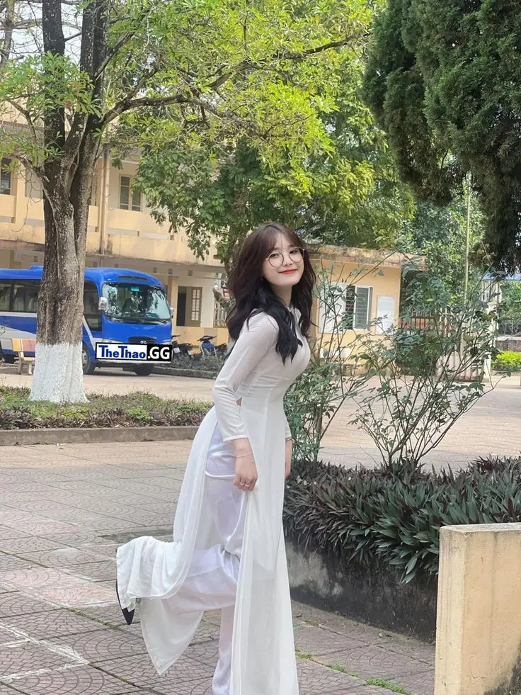 Top Ảnh gái xinh mặc áo dài duyên dáng nhất 5
