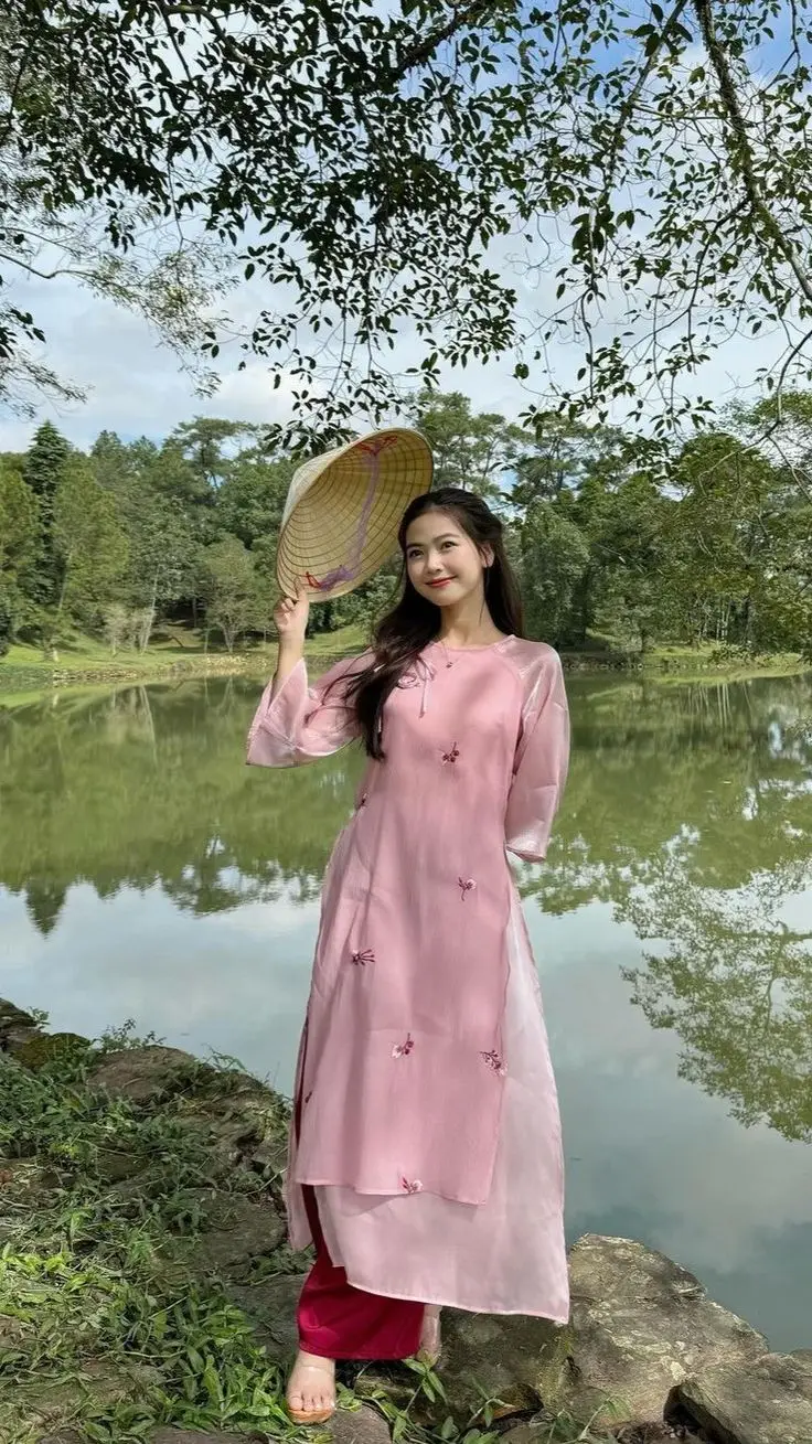 Top Ảnh gái xinh mặc áo dài duyên dáng nhất 6