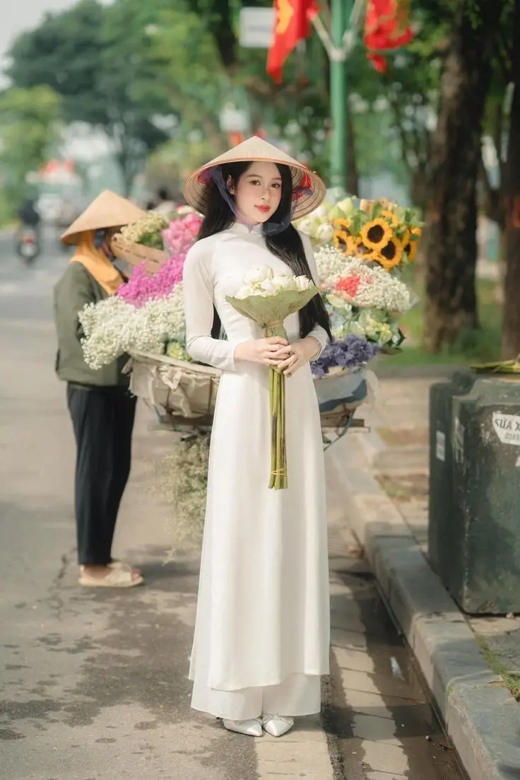 Gái Xinh Mặc Áo Dài Trắng - Bộ Ảnh Thời Trang Thanh Lịch 9