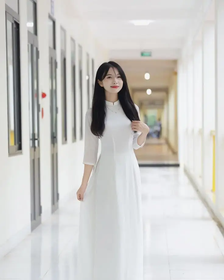 Gái Xinh Mặc Áo Dài Trắng - Bộ Ảnh Thời Trang Thanh Lịch 12