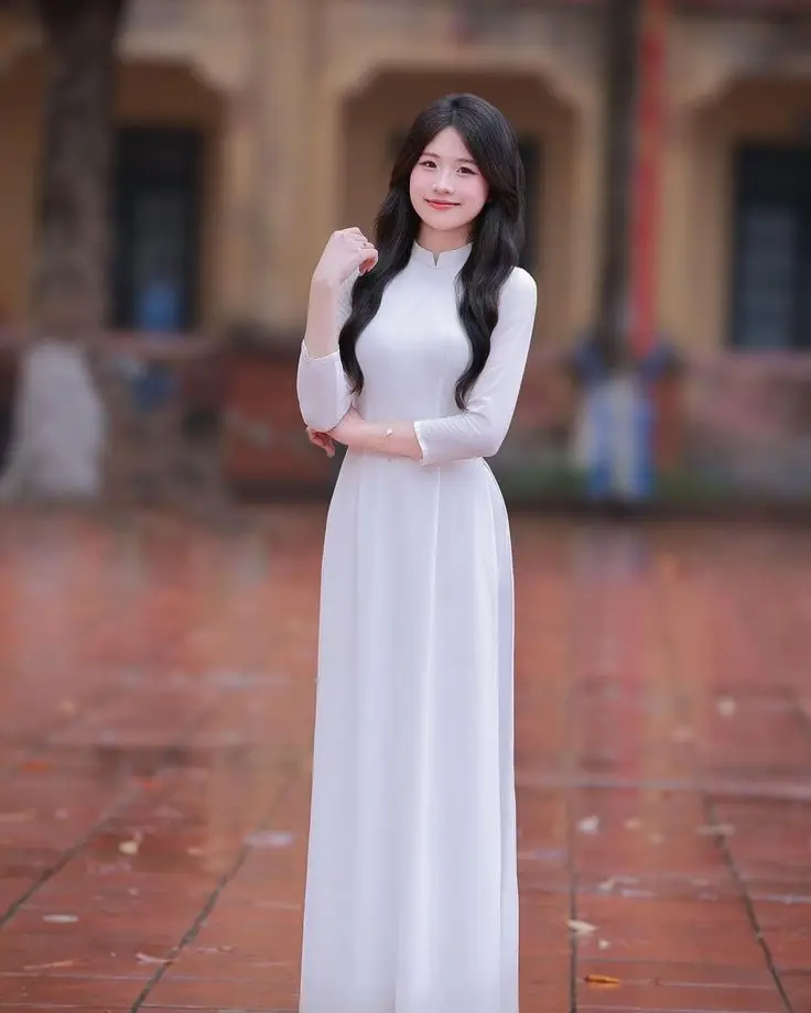 Gái Xinh Mặc Áo Dài Trắng - Bộ Ảnh Thời Trang Thanh Lịch 23