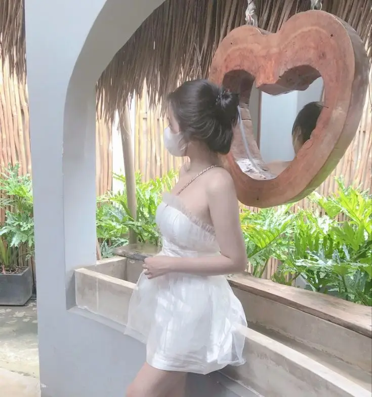 Gái Xinh Mặc Đồ Hở Hang Nổi Bật 8