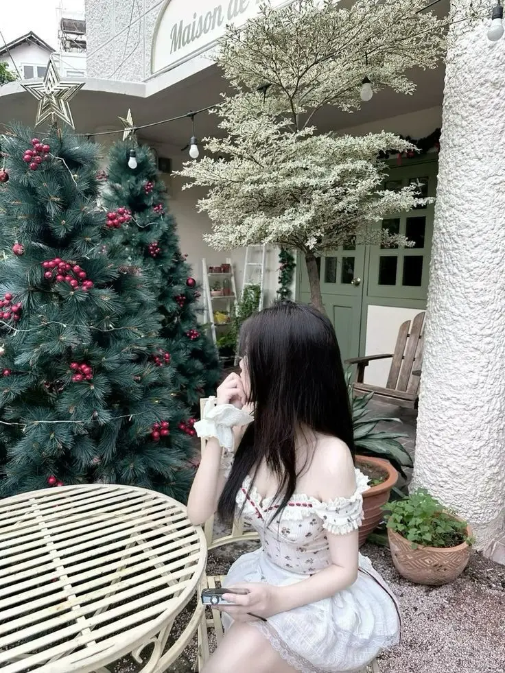 Gái Xinh Mặc Đồ Hở Hang Nổi Bật 39