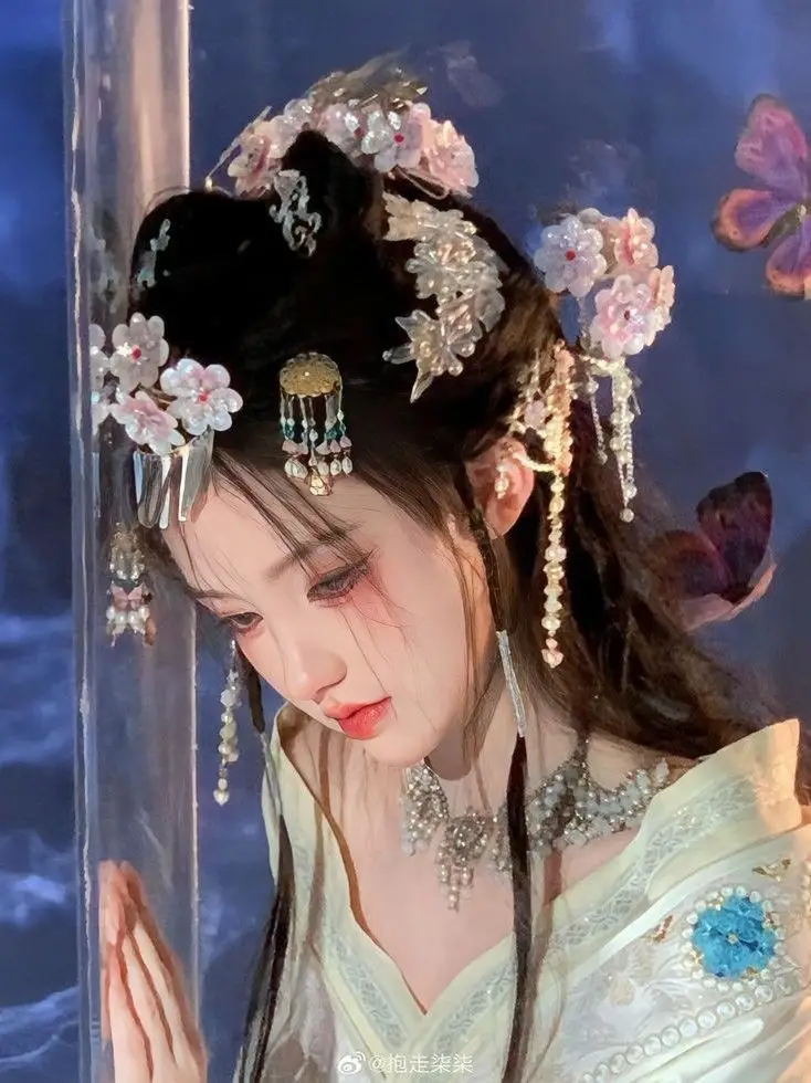 Gái Xinh Trung Quốc Cosplay - Khám Phá Thế Giới Thời Trang Độc Đáo 20