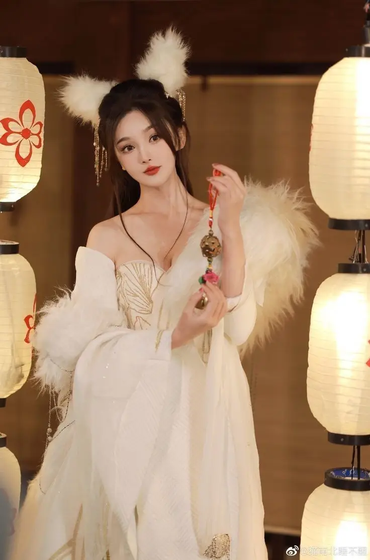 Gái Xinh Trung Quốc Cosplay - Khám Phá Thế Giới Thời Trang Độc Đáo 51