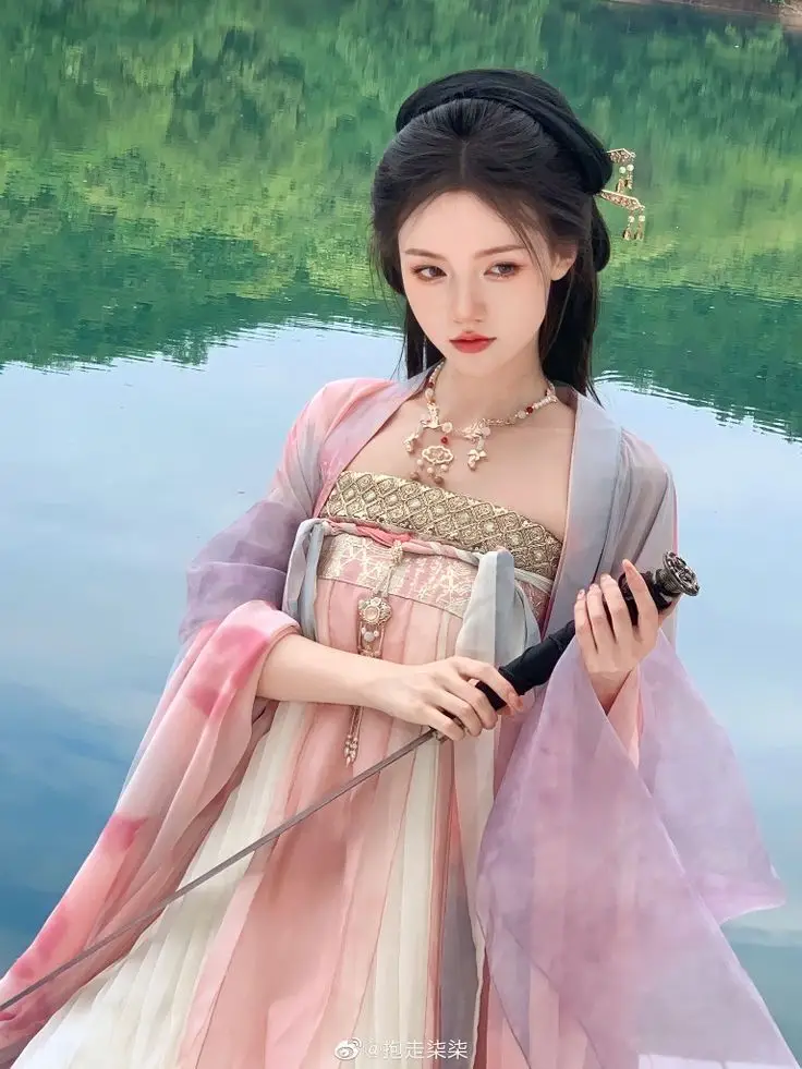 Gái Xinh Trung Quốc Cosplay - Khám Phá Thế Giới Thời Trang Độc Đáo 54