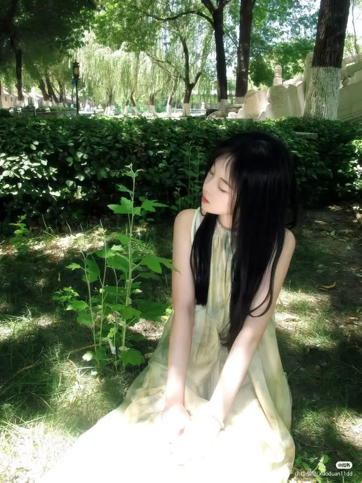 Gái Xinh Trung Quốc Khoe Lồn: Tuyển Tập Những Hình Ảnh Gợi Cảm 33