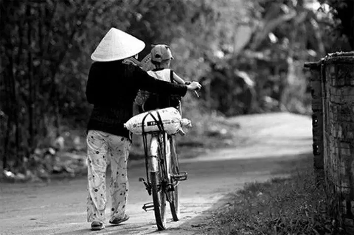 Hình ảnh cha và con gái hạnh phúc 26