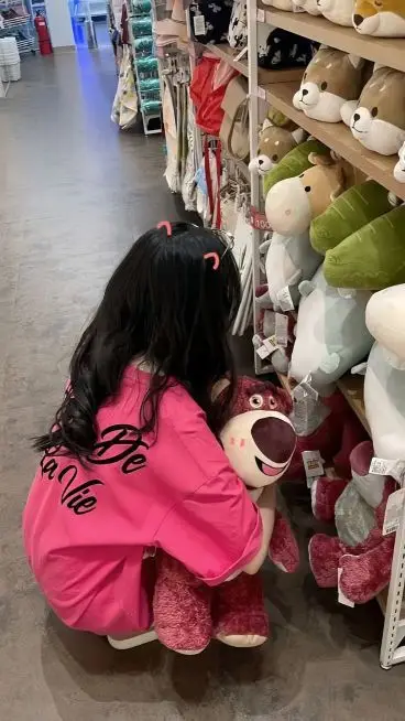 Hình ảnh con gái cute dễ thương che mặt - Tuyển tập hình ảnh đáng yêu 20