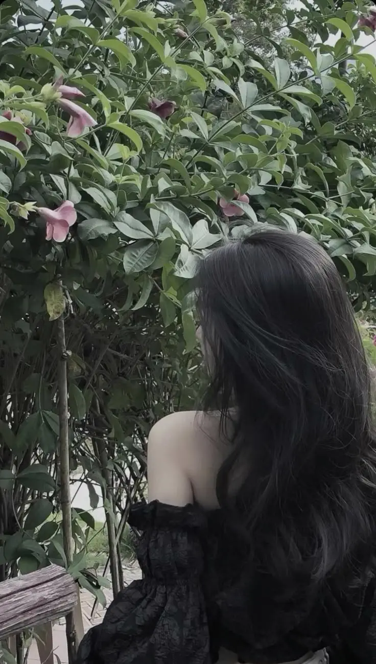 Hình ảnh con gái cute dễ thương che mặt - Tuyển tập hình ảnh đáng yêu 32
