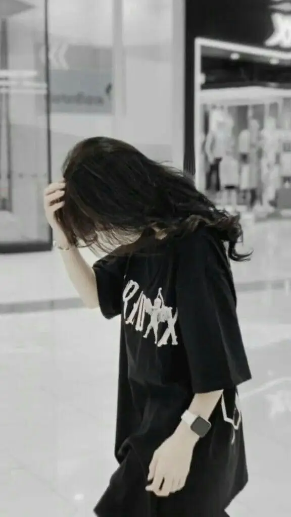 Hình ảnh con gái ngầu che mặt - Sự bí ẩn trong từng khung hình 23