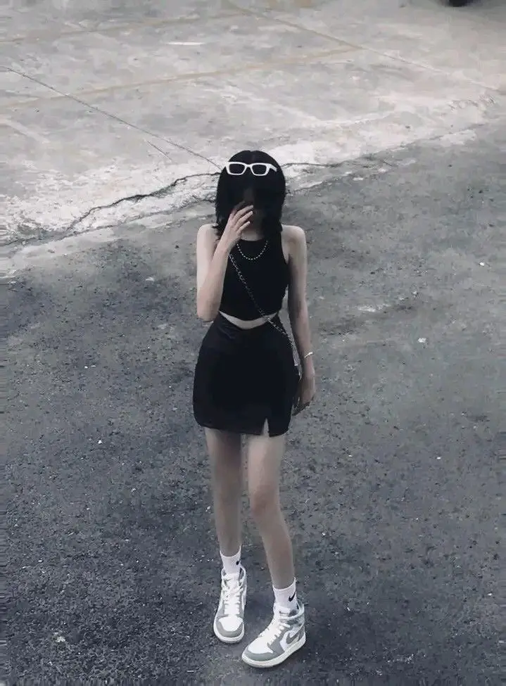 Hình ảnh con gái ngầu che mặt - Sự bí ẩn trong từng khung hình 28