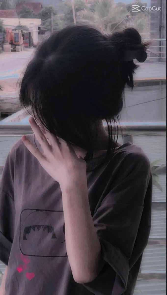 Hình ảnh con gái ngầu che mặt - Sự bí ẩn trong từng khung hình 36