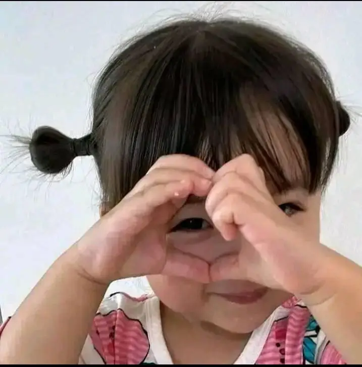 Hình ảnh em bé gái đáng yêu - Kho tàng hình ảnh ngọt ngào 49